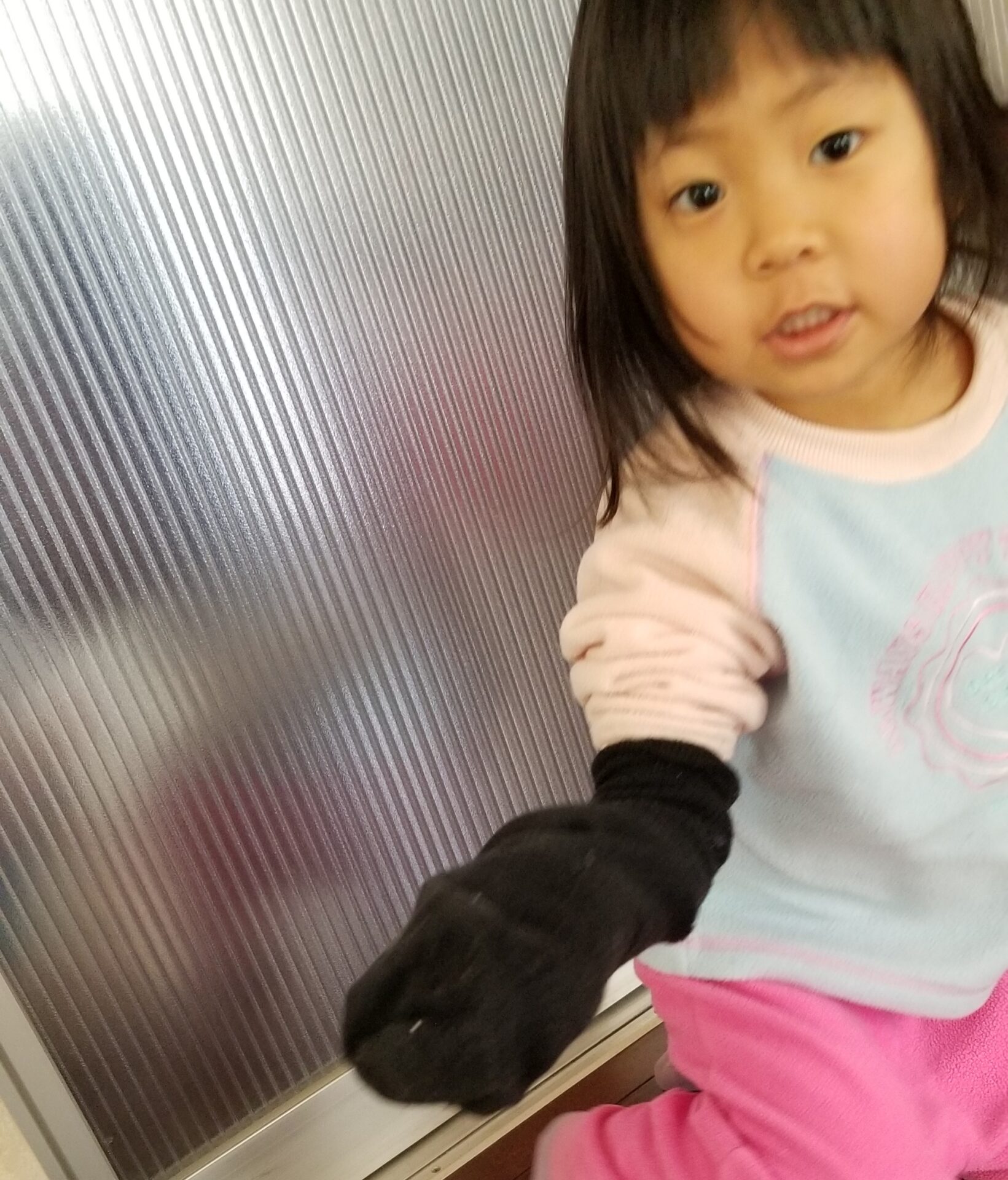 こども　毎朝の掃除　靴下